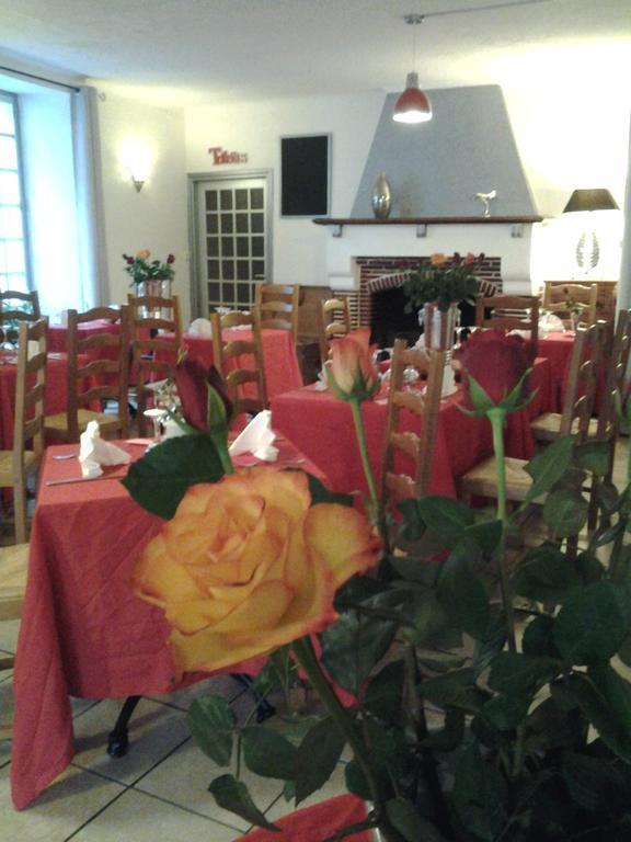 Hotel Restaurant Henri IV Eauze エクステリア 写真
