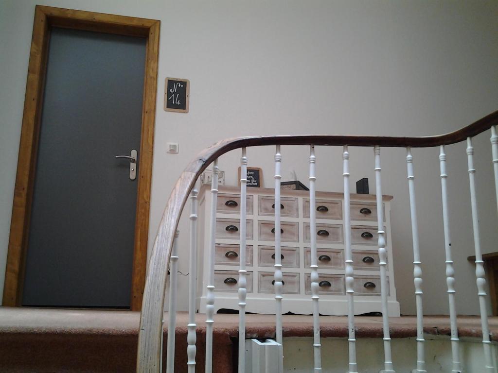 Hotel Restaurant Henri IV Eauze エクステリア 写真